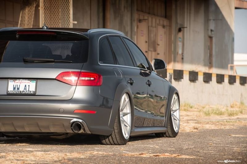 Audi-A4-B8-Allroad-Avant-AG-M652-Alufelgen-Airride-Tuning-6.jpg.c624aac0cce676f3c664257b1fb72fdc.jpg