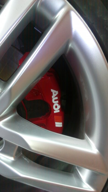 CUBRE PINZAS BREMBO - Mecánica Audi A4 B8 - Audisport Iberica