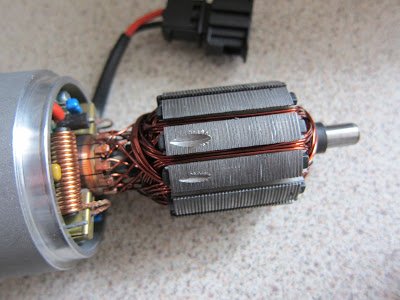 motor.JPG.eb68e48b3ba85a1b8a9053d011b05435.JPG