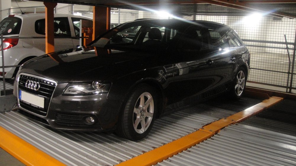 84518047_AudiA4Avant3.0TDIDPFquattroAmbitionXenonNaviPlus21.JPG.71372eb7bab673f3424b1ece9af23ee1.JPG