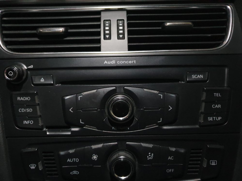 Aux 3,5 en radio Concert - Infotainment Audi A4 B8 - Audisport Iberica