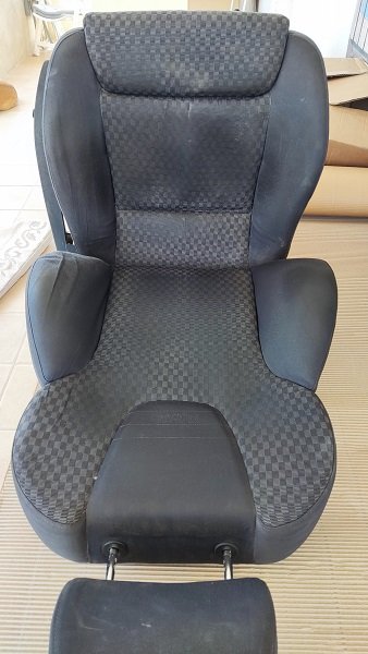 asiento_sucio.jpg.fde227e753c4b4d57b6f135fde44d5e0.jpg